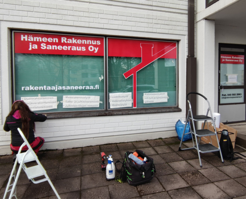 Ikkunateippaus liiketilaan